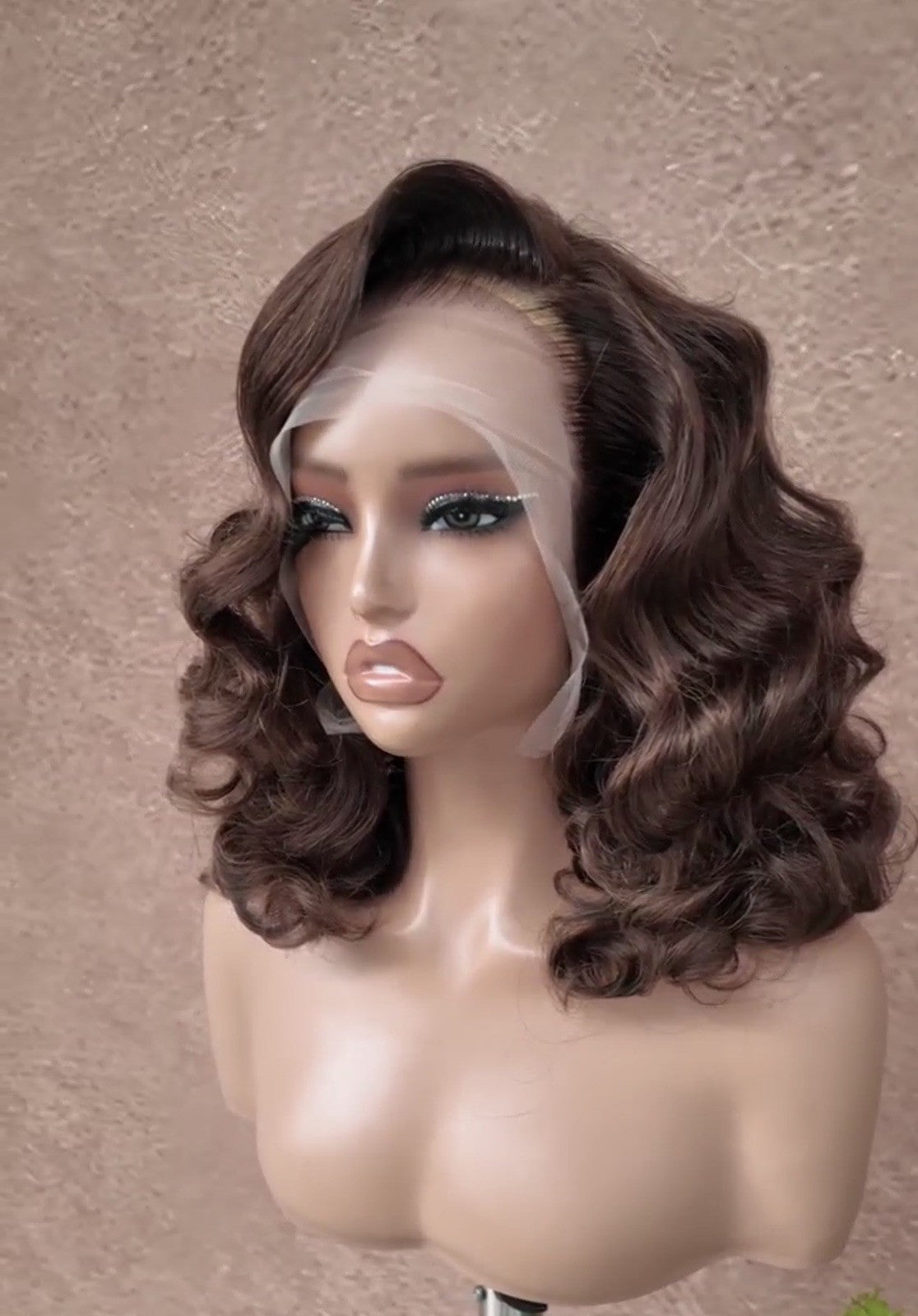 Bouncy Curly Pre Styled Glueless Bob Wig 250% Density Human Hair Ready To Wear 
