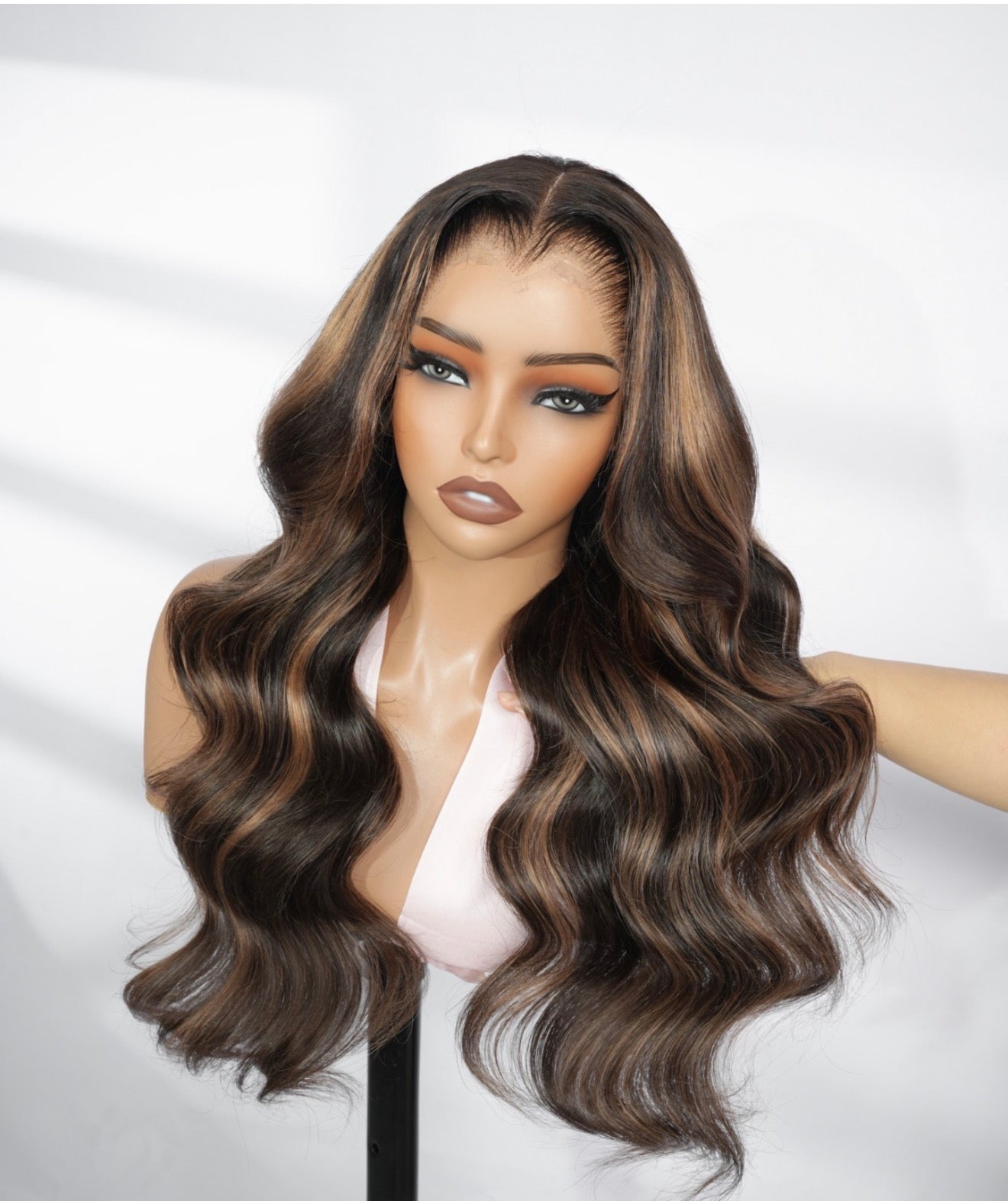 Chic Luxe Hair M-Hairline Highlight Wavy Hair Honey Brown 13*6 Glueless HD Lace Front Wig | 100% Human Hair | 250% Density